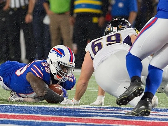 Bills vs. Ravens split: Sports Illustrated panel divided for Sunday Night Football opener